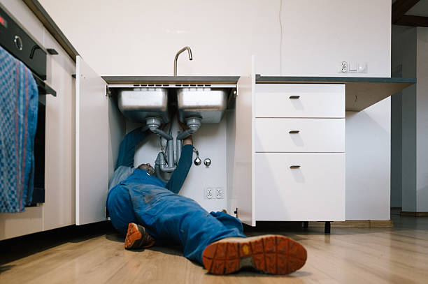 Professional Plumbing technician working in West Richland, WA